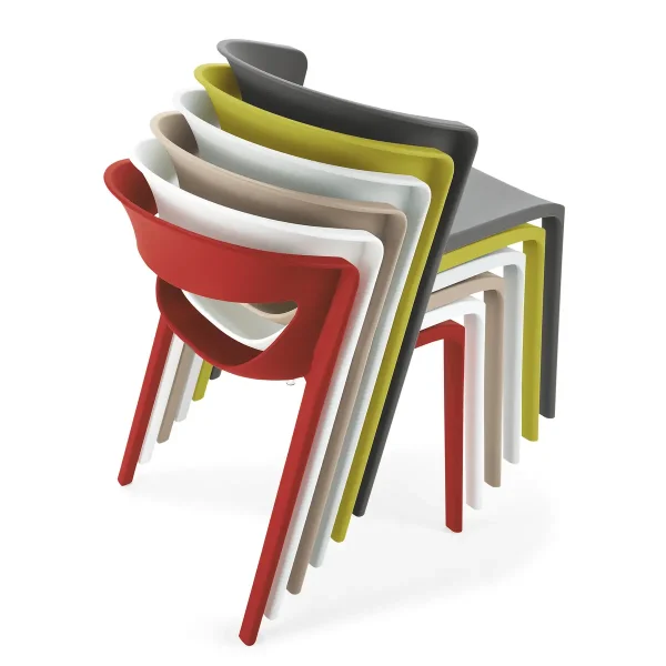 Chaises-Kicca-one-rangement
